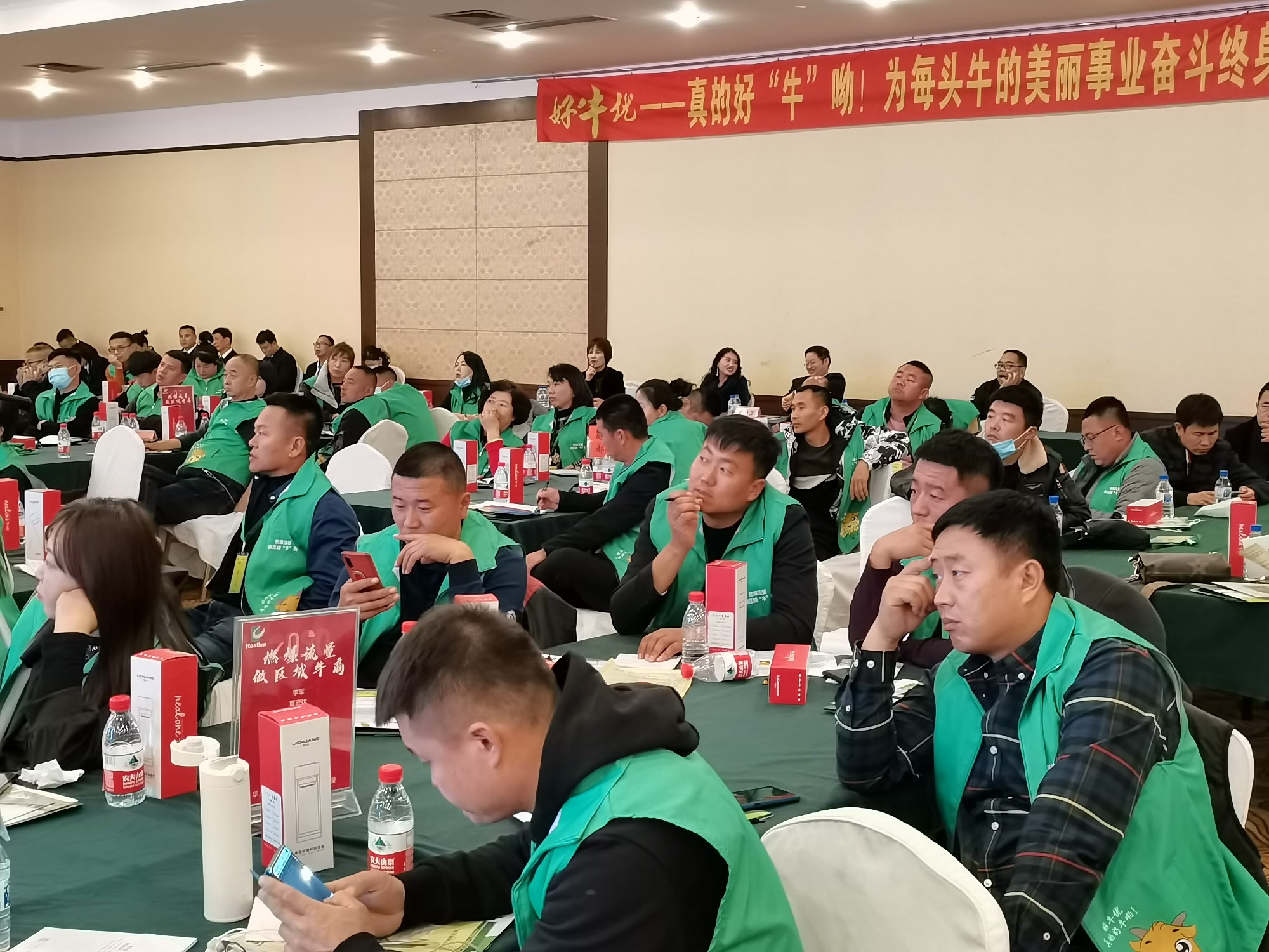 《燃爆流量 做區(qū)域“?！鄙獭返拈L春站